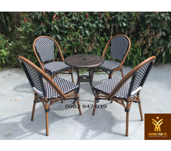 ghe-bar-nhua-gia-may-ghe-cafe-ngoai-troi-j 2